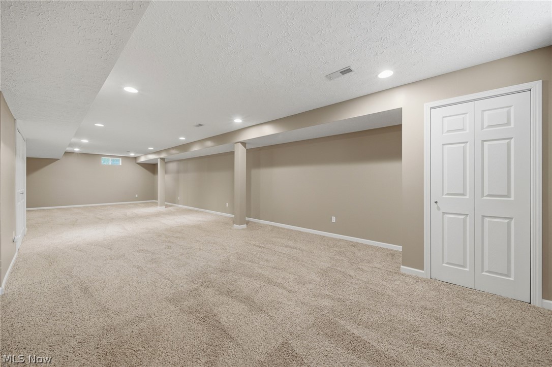 9264 Wellspring Avenue NW North Canton OH 44720