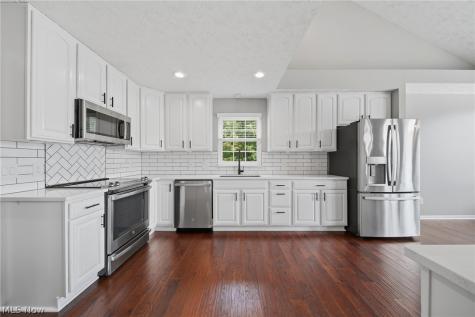 9264 Wellspring Avenue NW North Canton OH 44720