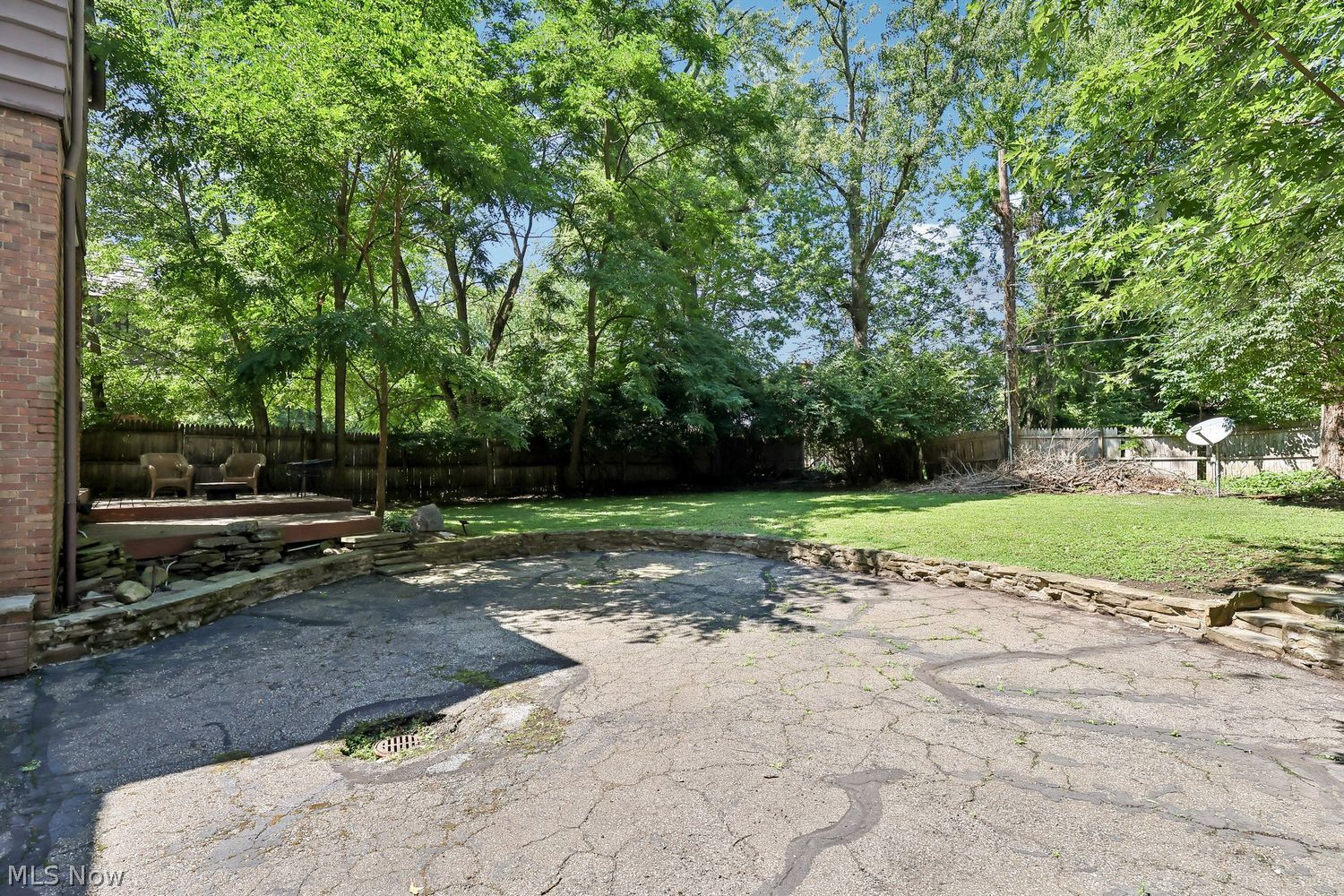 15457 Brewster Road East Cleveland OH 44112