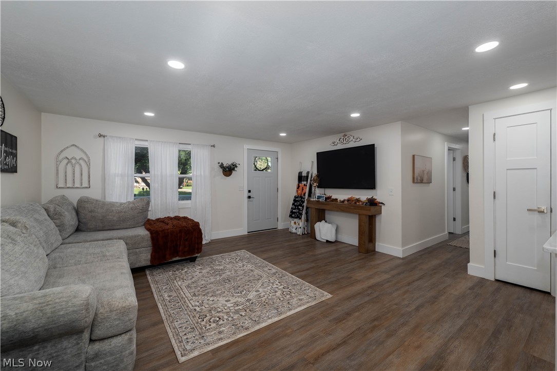5240 High Mill Avenue NW Massillon OH 44647