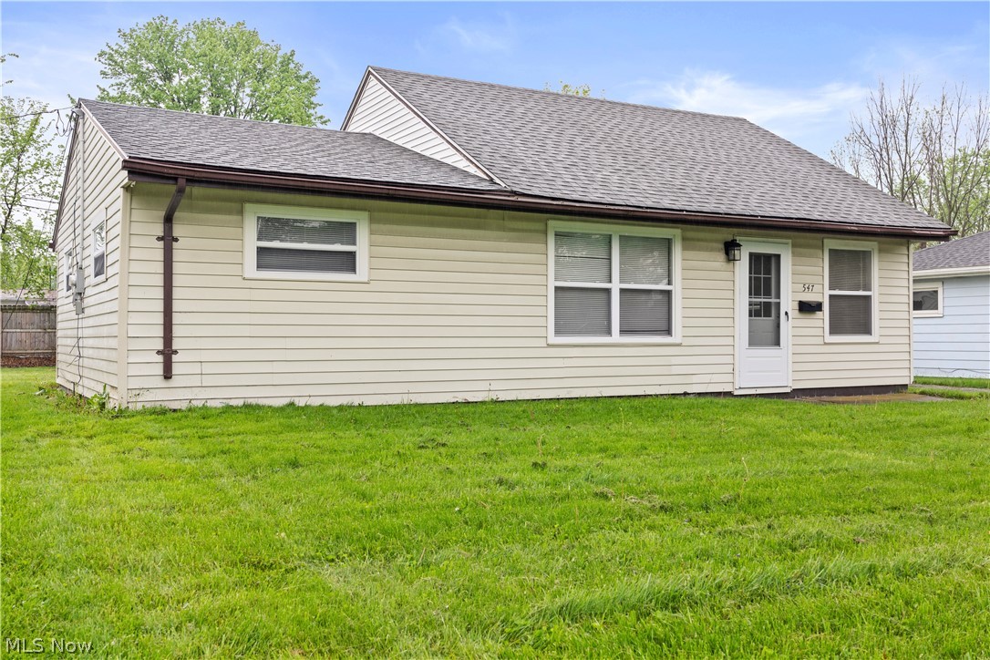 547 Willow Park Road Elyria OH 44035