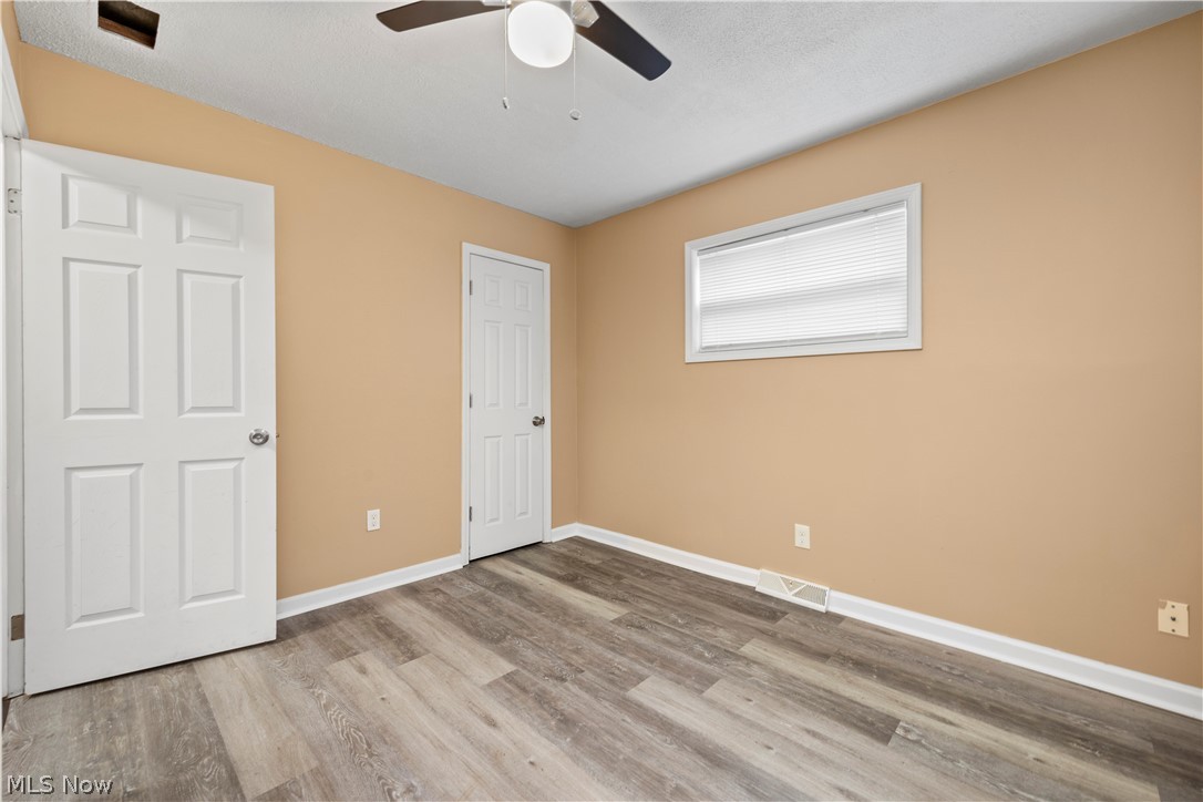 547 Willow Park Road Elyria OH 44035