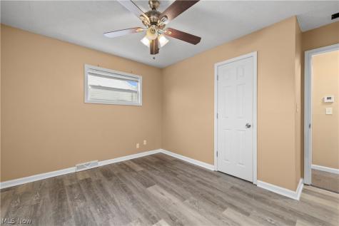 547 Willow Park Road Elyria OH 44035