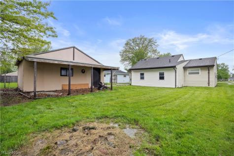 547 Willow Park Road Elyria OH 44035