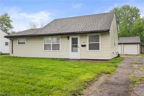 547 Willow Park Road Elyria OH 44035