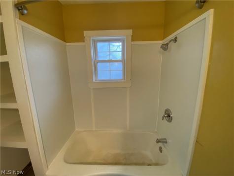 7131 Park Avenue Cleveland OH 44105