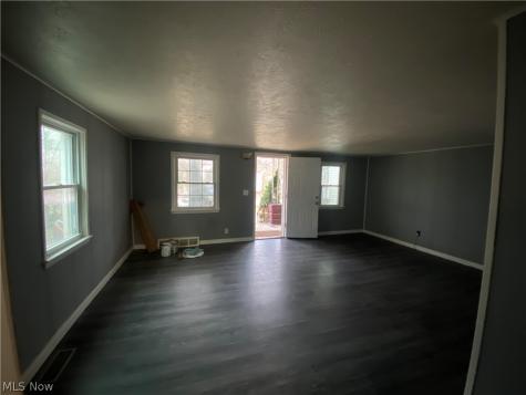 7131 Park Avenue Cleveland OH 44105
