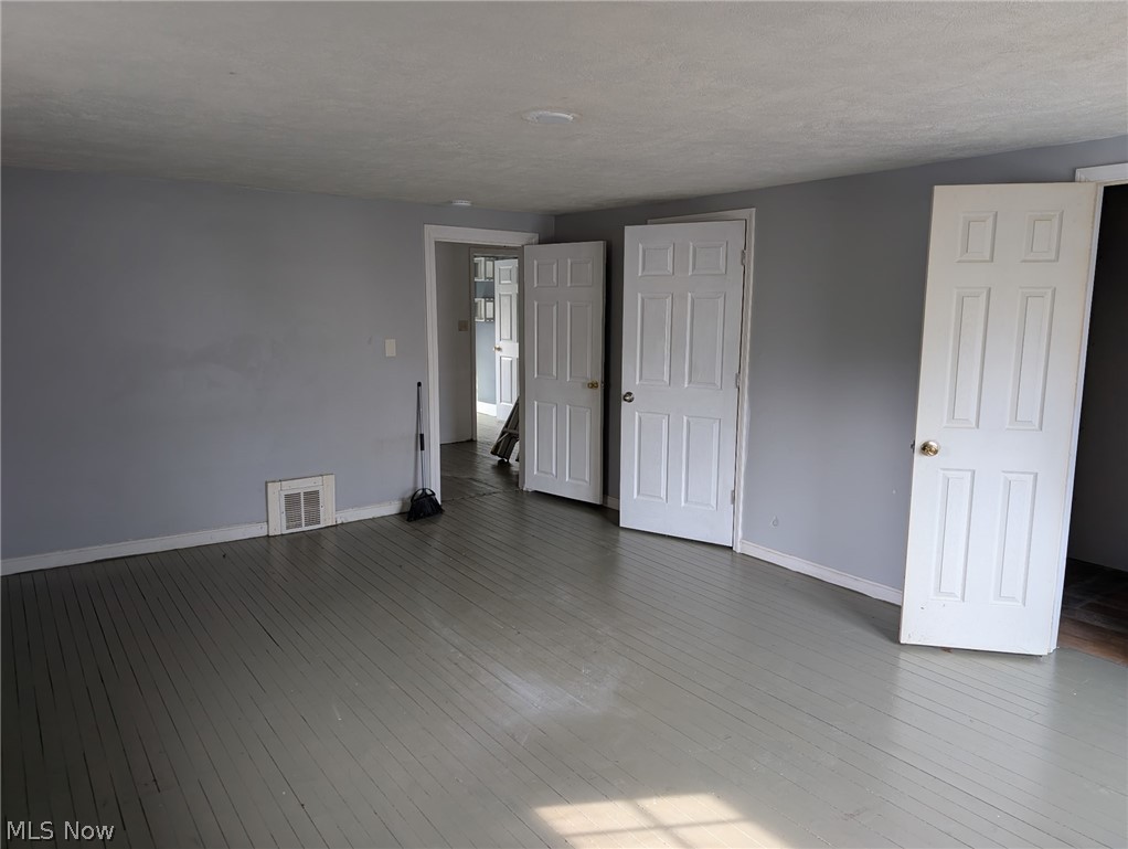 7131 Park Avenue Cleveland OH 44105