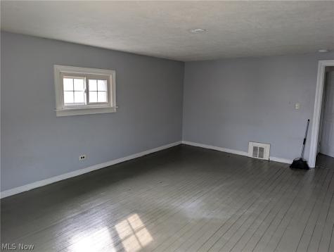 7131 Park Avenue Cleveland OH 44105