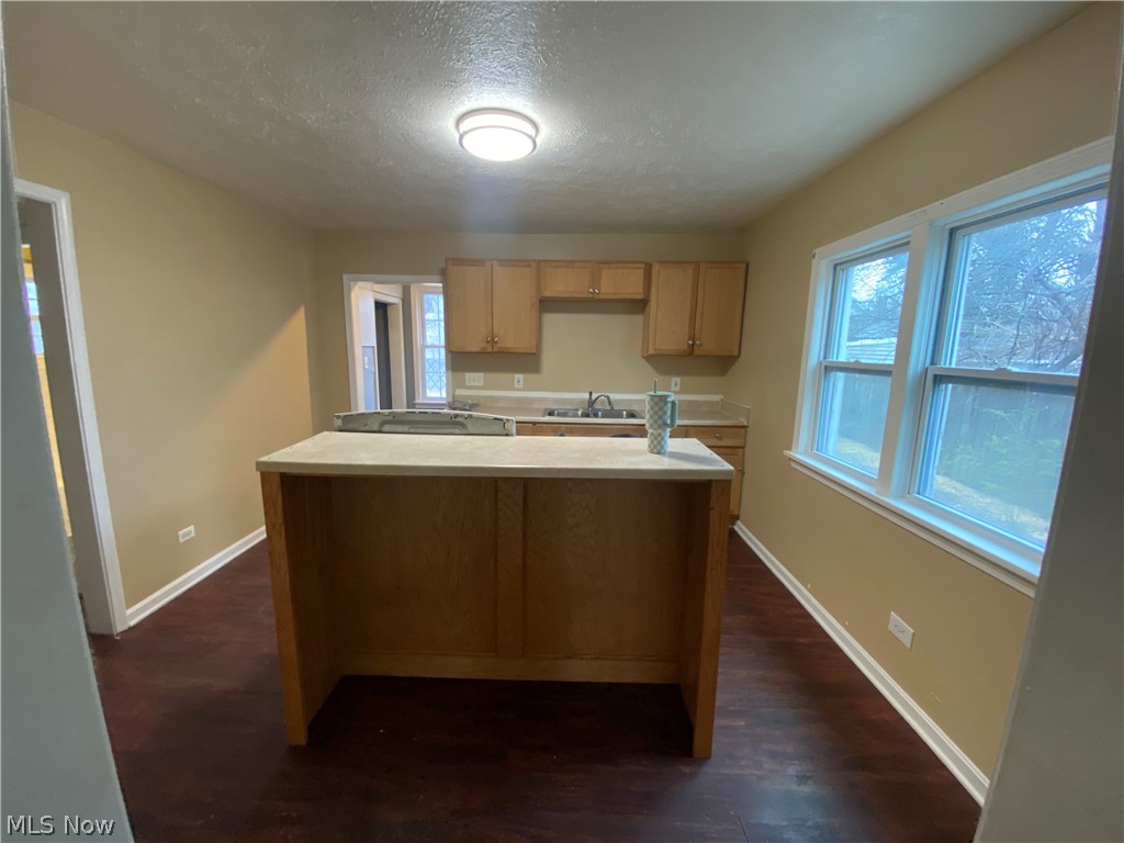 7131 Park Avenue Cleveland OH 44105