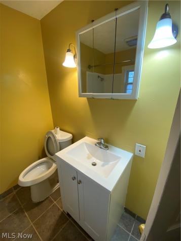 7131 Park Avenue Cleveland OH 44105
