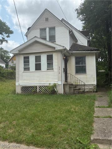 9918 Gibson Avenue Cleveland OH 44105