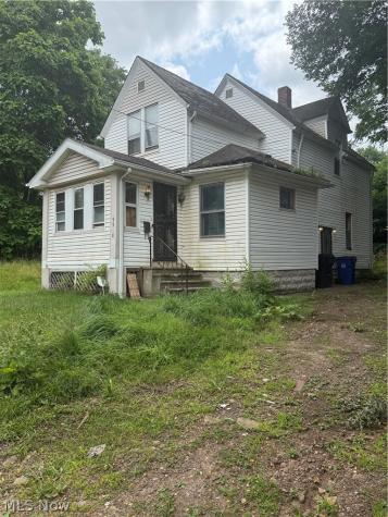 9918 Gibson Avenue Cleveland OH 44105