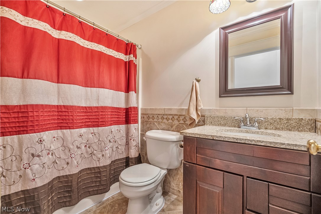 545 E Maple Street Hartville OH 44632