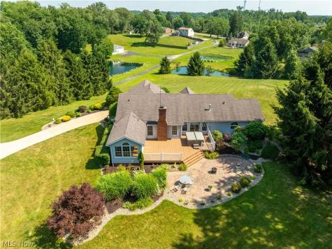 545 E Maple Street Hartville OH 44632