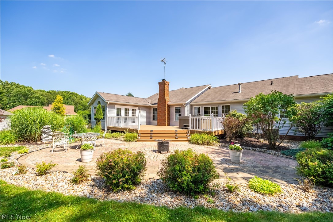 545 E Maple Street Hartville OH 44632