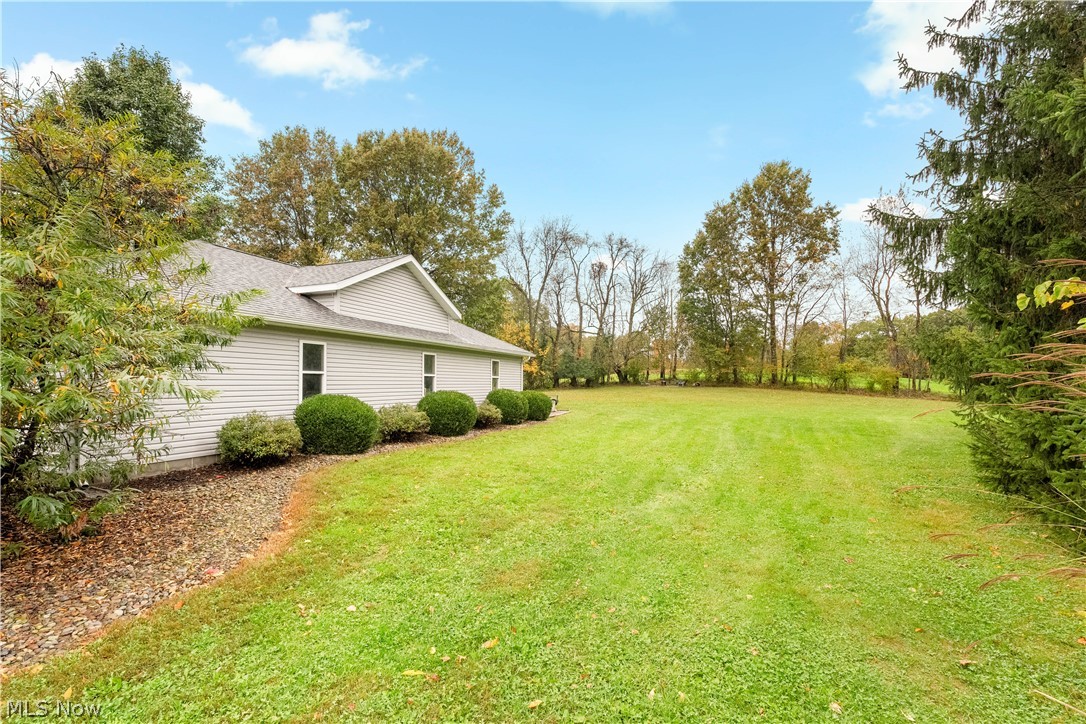 545 E Maple Street Hartville OH 44632