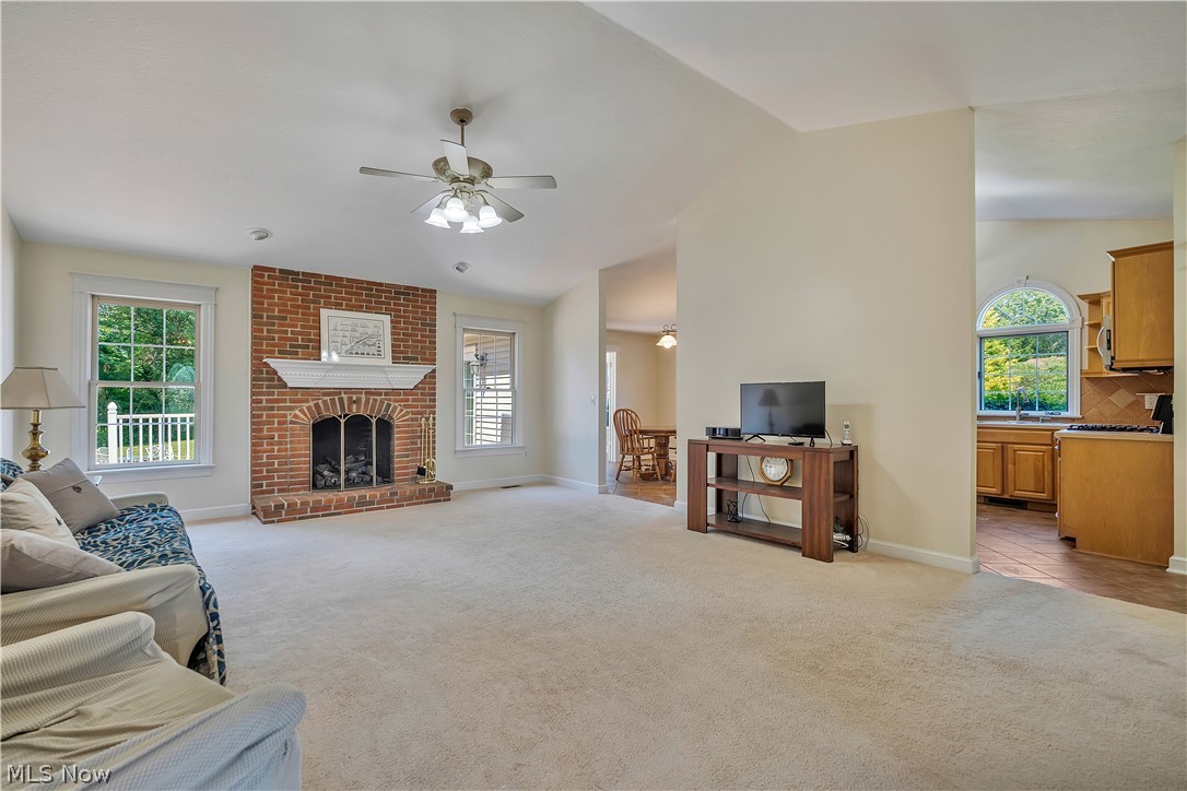 545 E Maple Street Hartville OH 44632