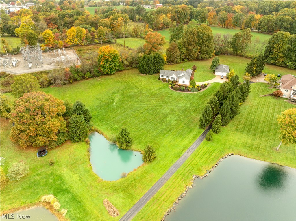 545 E Maple Street Hartville OH 44632