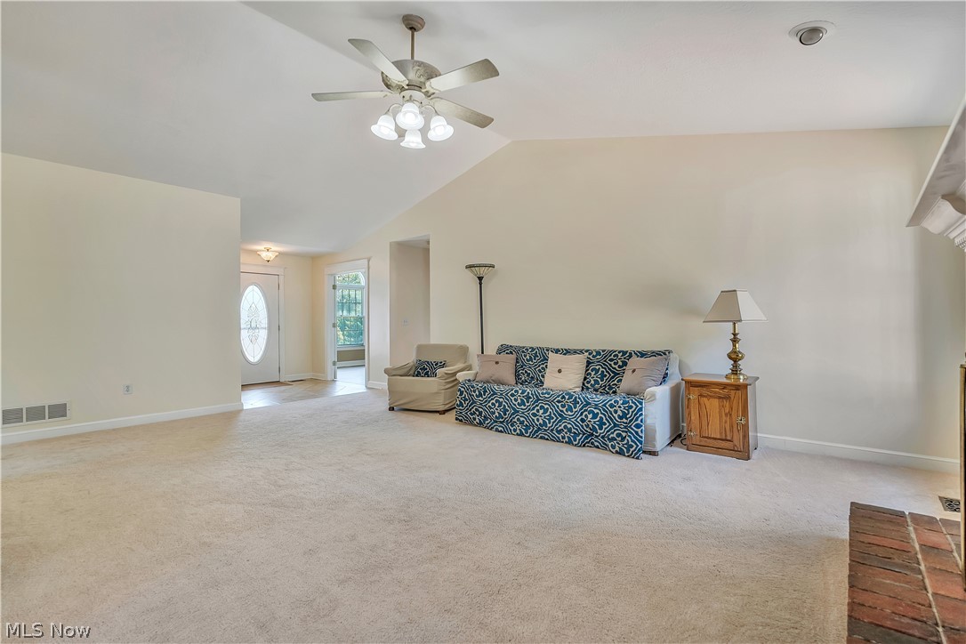 545 E Maple Street Hartville OH 44632