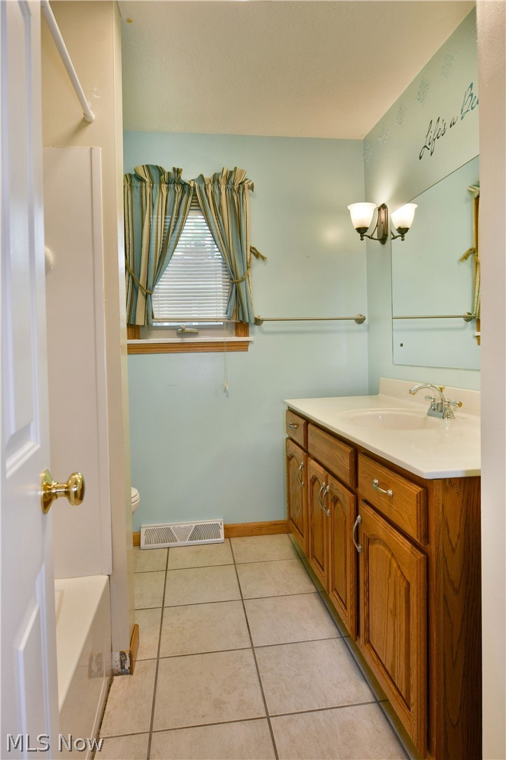 750 Blueberry Hill Drive Canfield OH 44406
