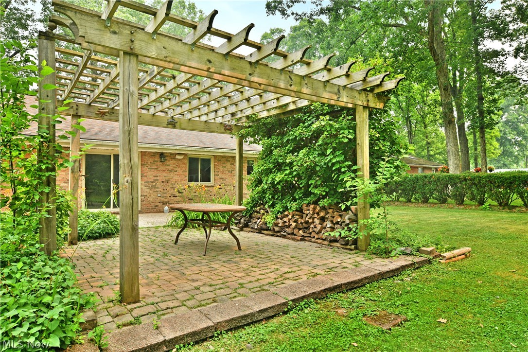 750 Blueberry Hill Drive Canfield OH 44406