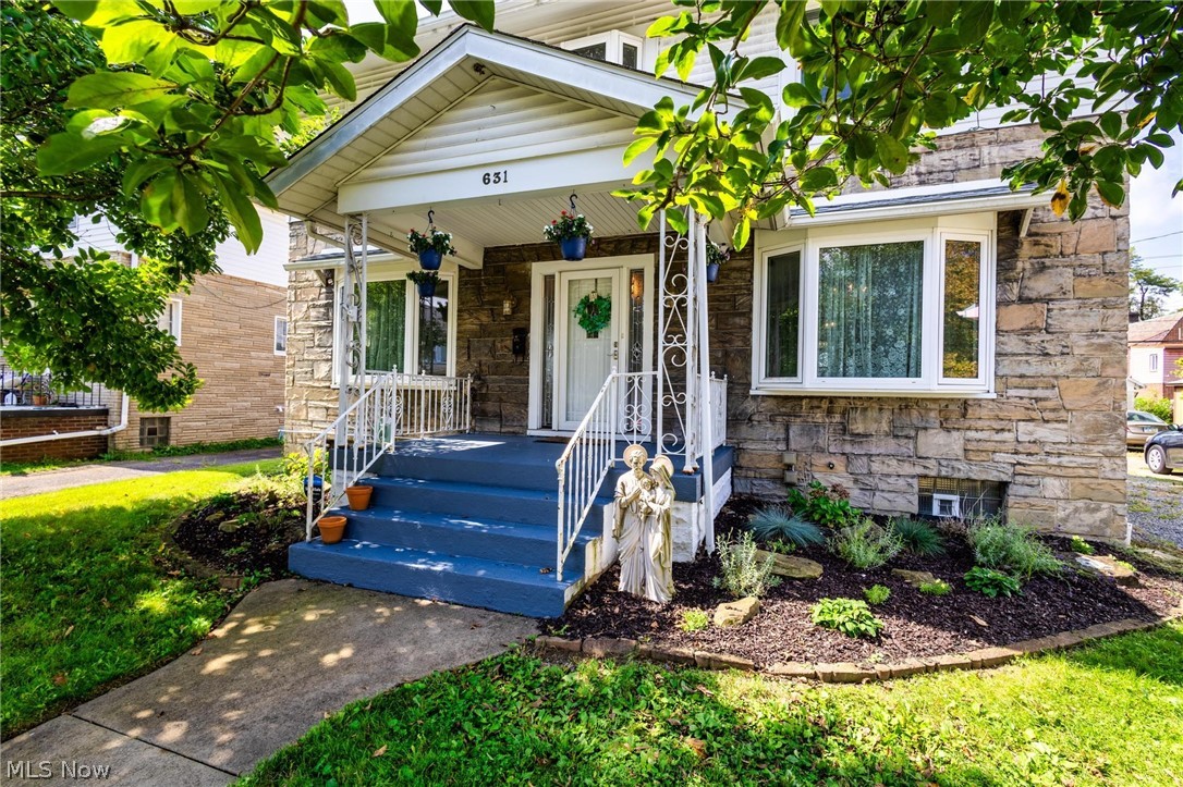 631 Lawson Avenue Steubenville OH 43952