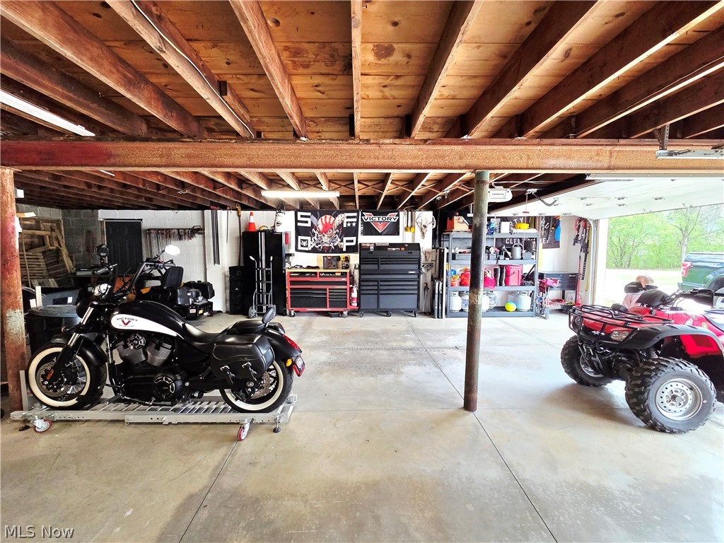 5869 Oberlin Road Amherst OH 44001