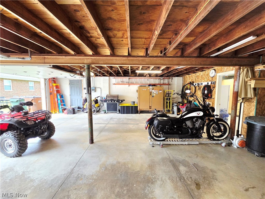 5869 Oberlin Road Amherst OH 44001