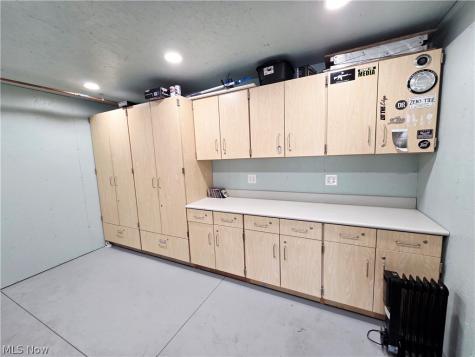 5869 Oberlin Road Amherst OH 44001