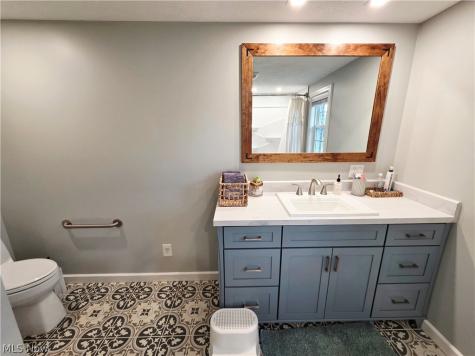 5869 Oberlin Road Amherst OH 44001