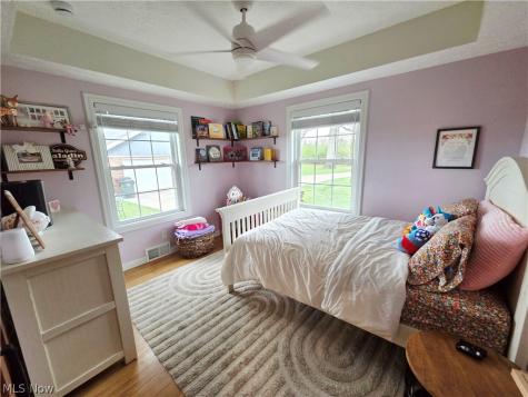5869 Oberlin Road Amherst OH 44001