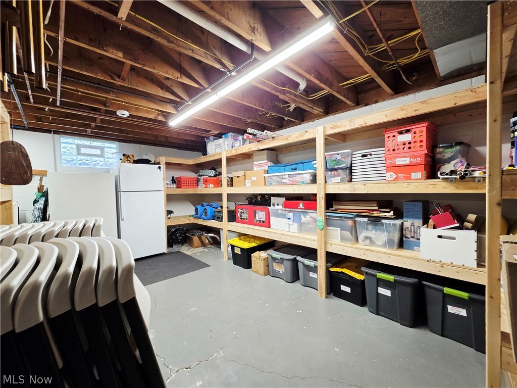 5869 Oberlin Road Amherst OH 44001
