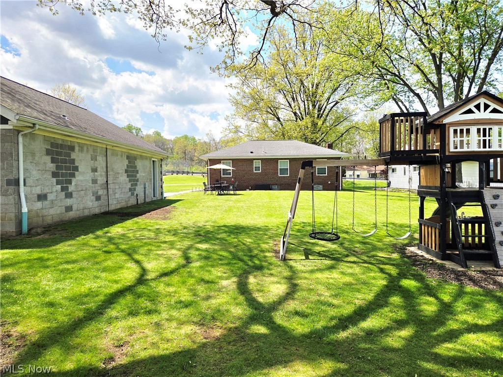 5869 Oberlin Road Amherst OH 44001