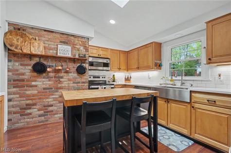 296 Willson Avenue Tallmadge OH 44278