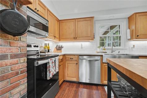 296 Willson Avenue Tallmadge OH 44278