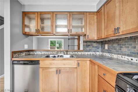 4833 Grafton Road Brunswick OH 44212