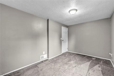 4833 Grafton Road Brunswick OH 44212