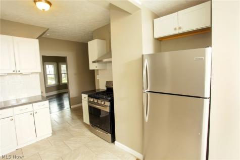 307 Bellflower Avenue NW Canton OH 44708