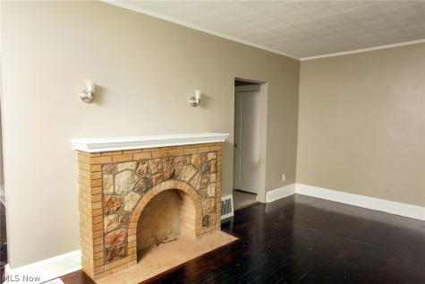 307 Bellflower Avenue NW Canton OH 44708