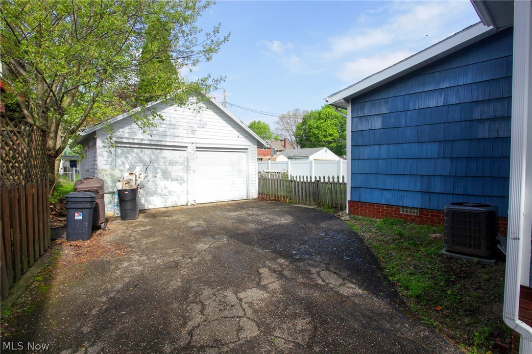 307 Bellflower Avenue NW Canton OH 44708