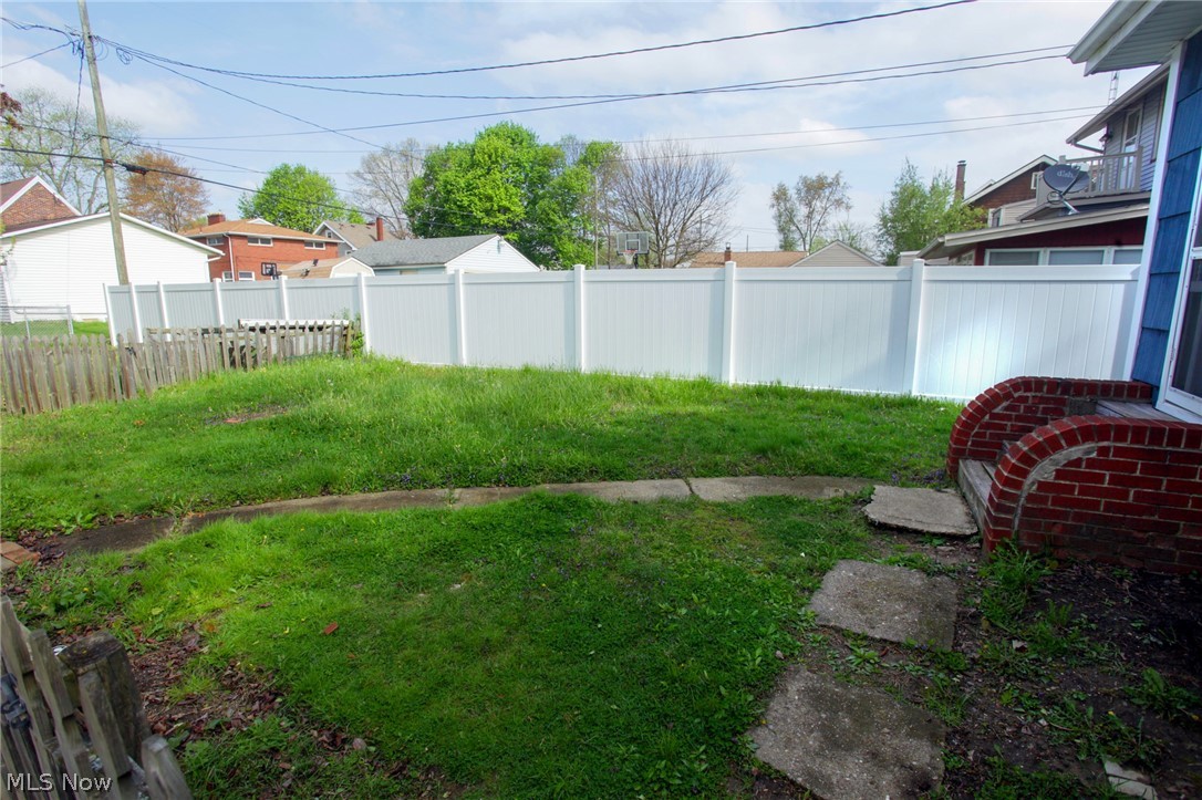 307 Bellflower Avenue NW Canton OH 44708