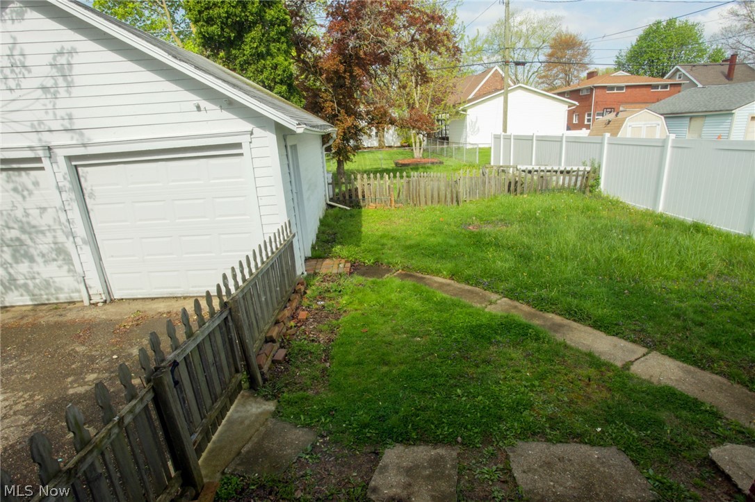 307 Bellflower Avenue NW Canton OH 44708