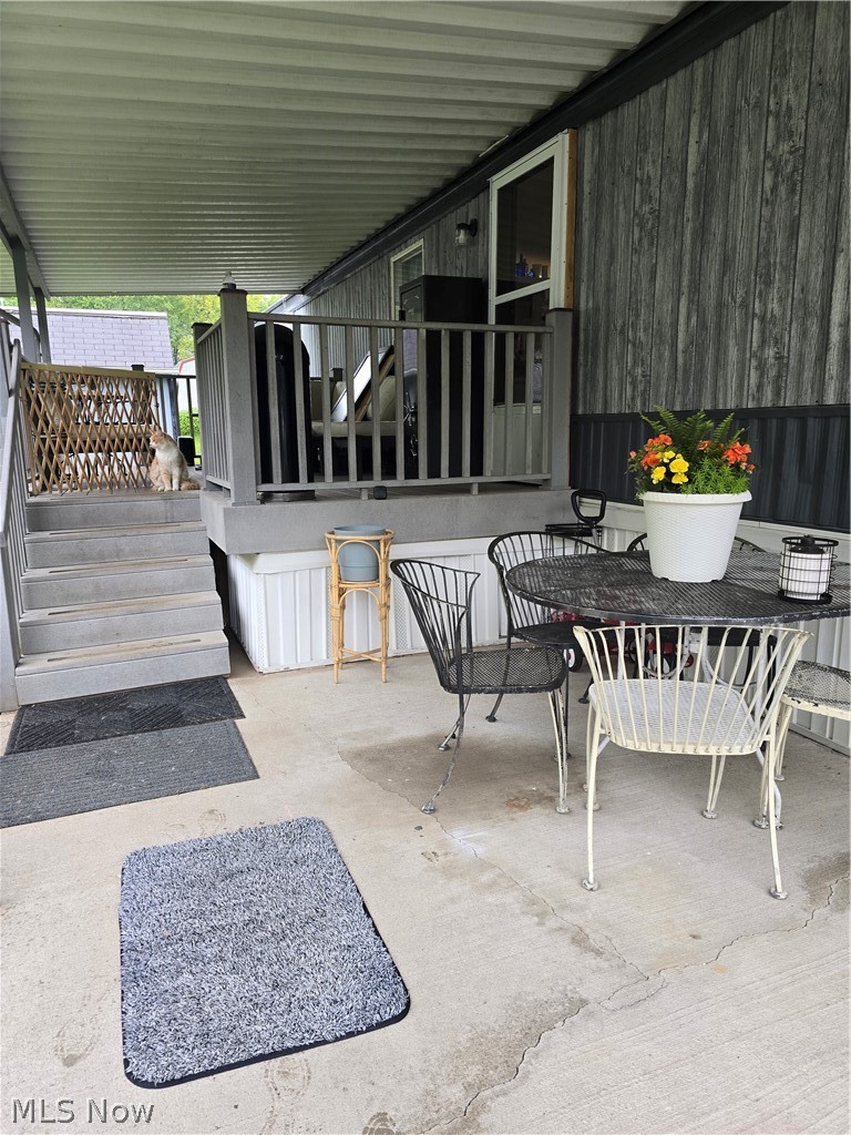 42 Redwood Drive Beloit OH 44609