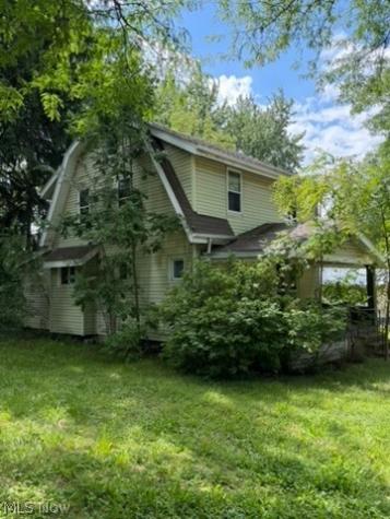 848 E Crosier Street Akron OH 44306