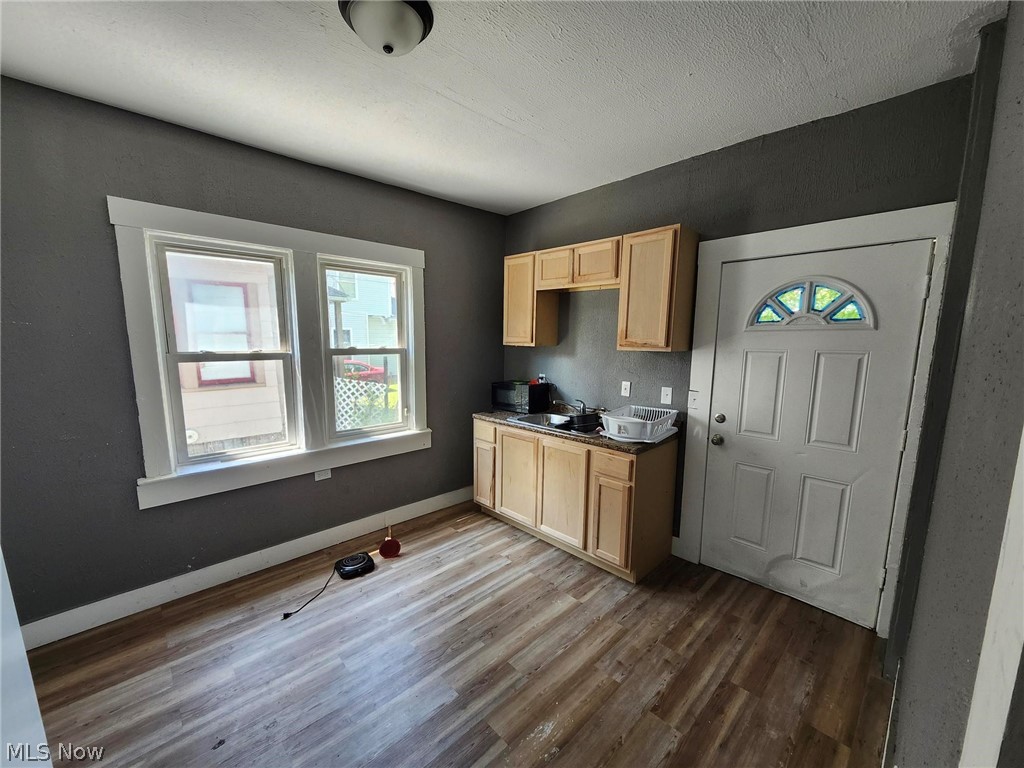 13809 Beachwood Avenue Cleveland OH 44105