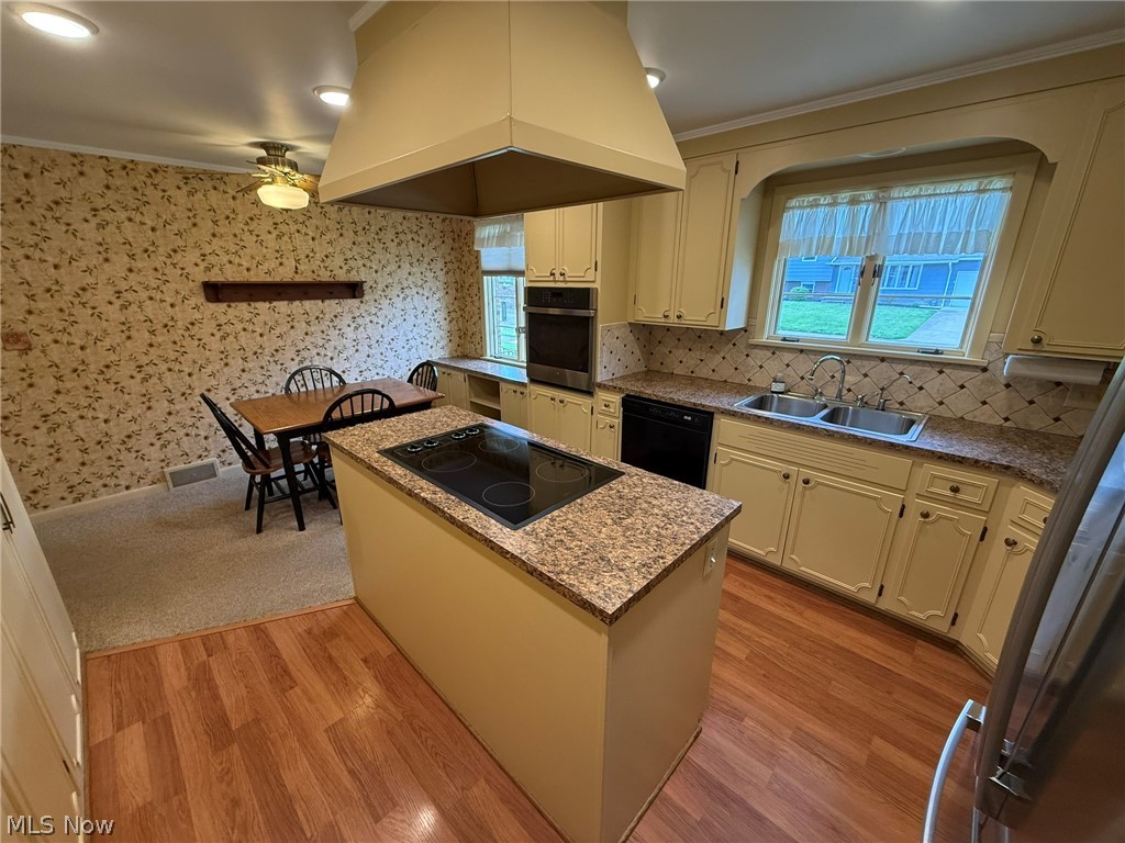 120 E 21st Street Dover OH 44622