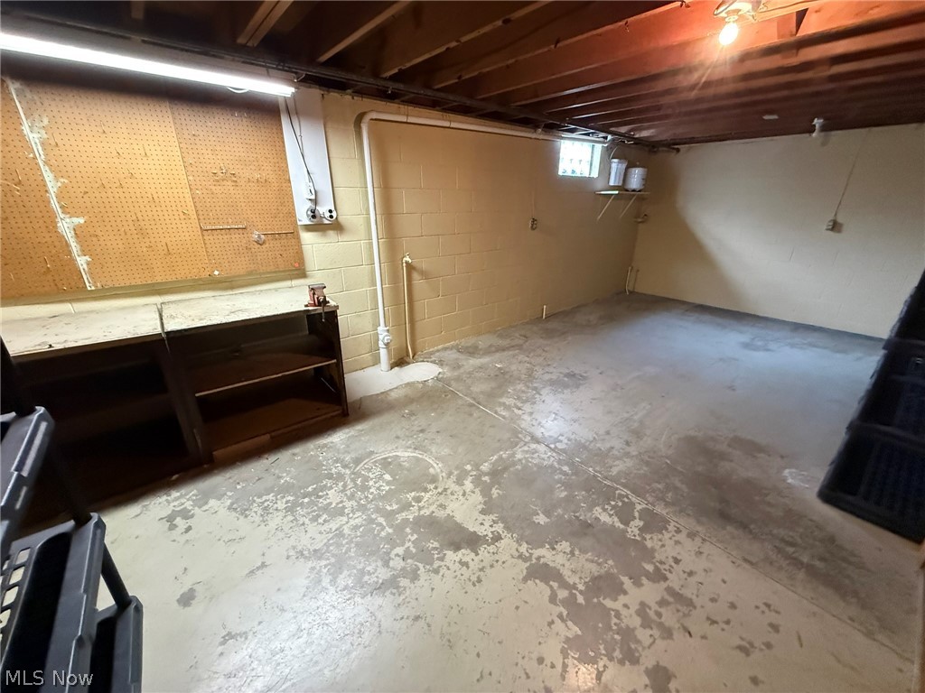 120 E 21st Street Dover OH 44622