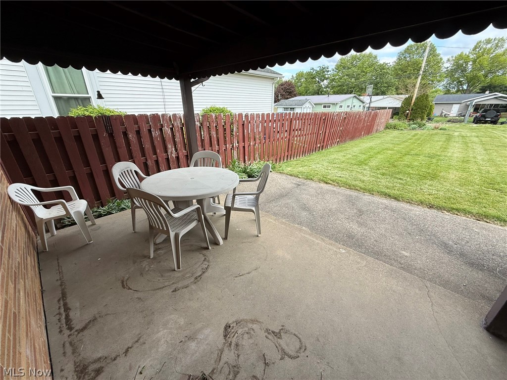 120 E 21st Street Dover OH 44622