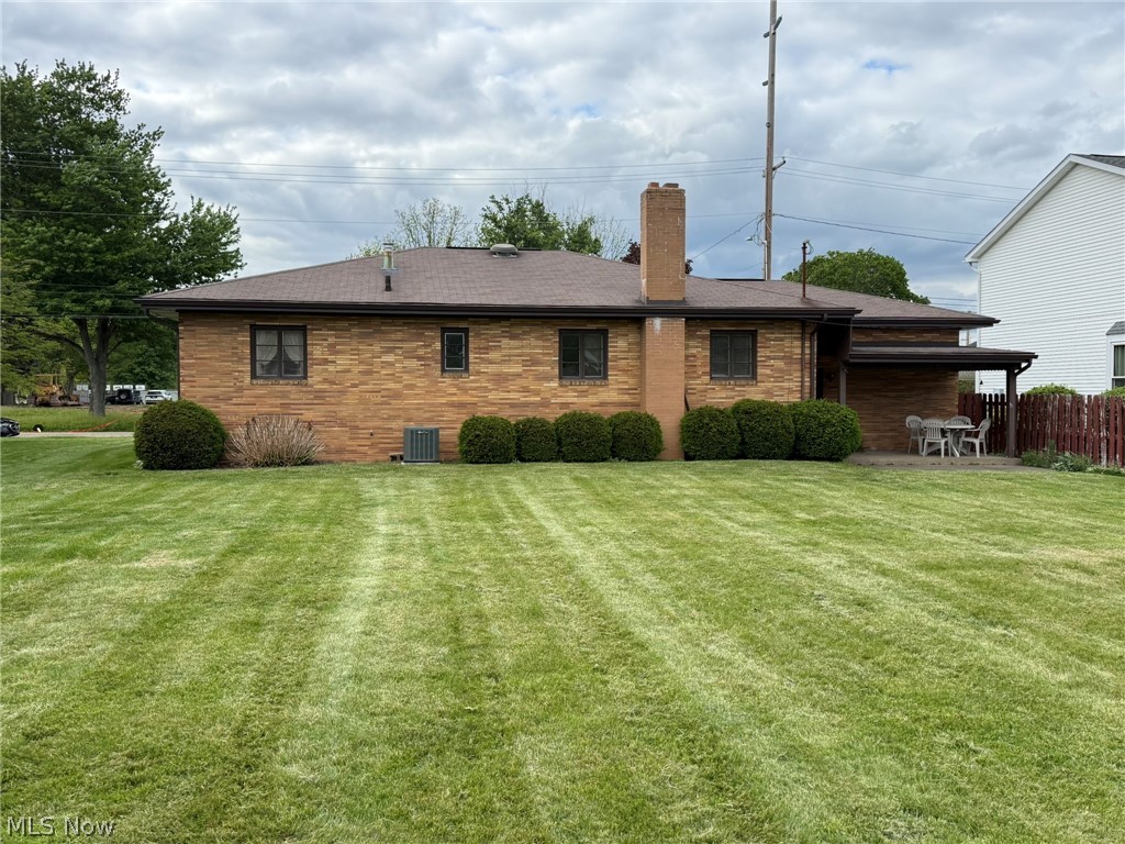 120 E 21st Street Dover OH 44622